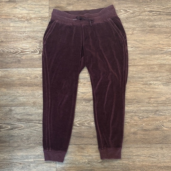 Lululemon Warm Down Jogger Velour Heathered Arctic Plum Women's Size 8 EUC - Picture 2 of 14